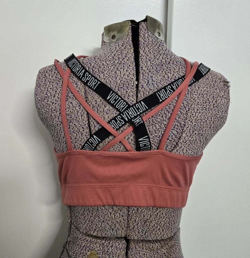 Victoria Secret Sport Coral Lounge Sports Bra The Player Racerback Size Medium